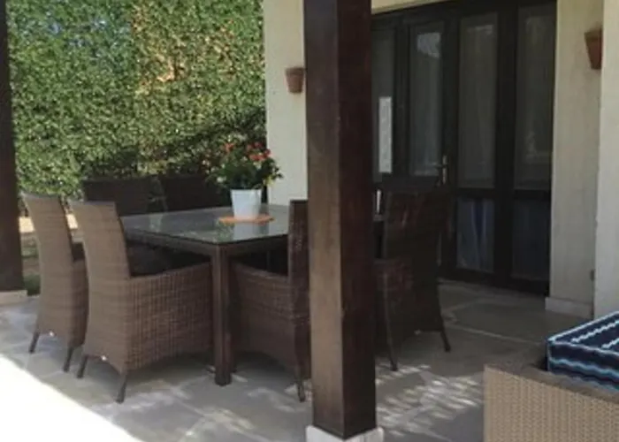 Private Heated Pool & Enclosed Garden فيلة *