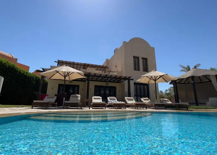 فيلة Private Heated Pool & Enclosed Garden