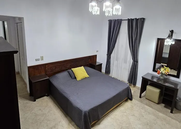 فيلة Private Heated Pool & Enclosed Garden
