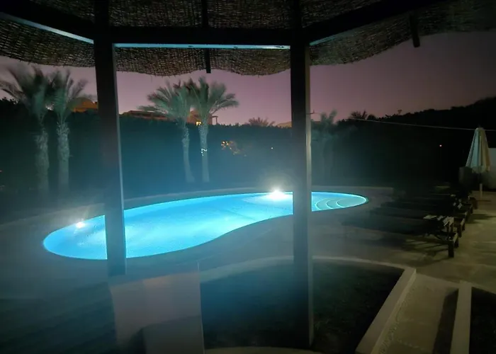 فيلة Private Heated Pool & Enclosed Garden