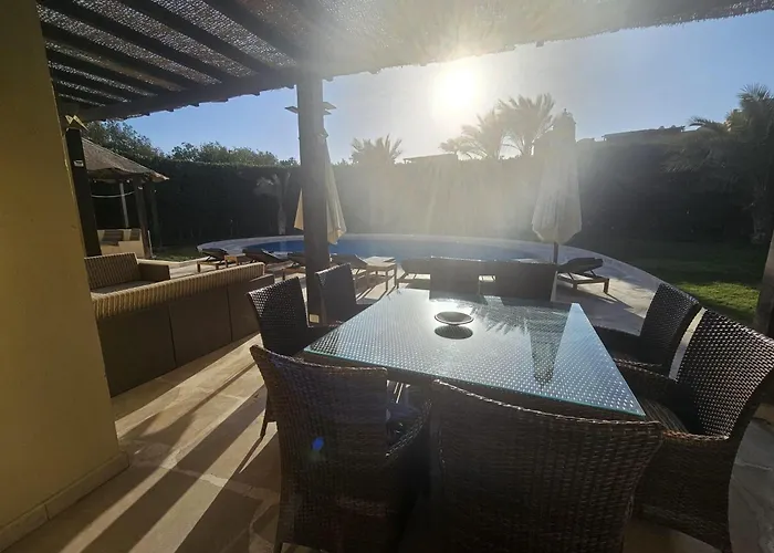Private Heated Pool & Enclosed Garden