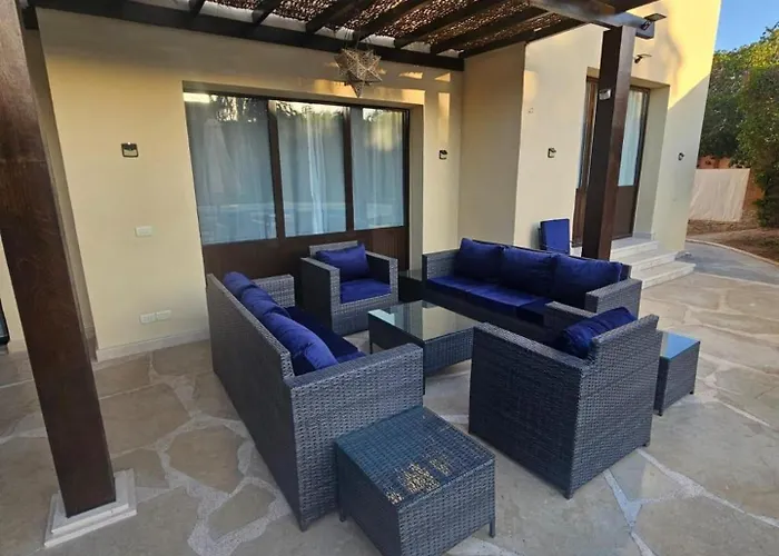 Private Heated Pool & Enclosed Garden فيلة الغردقة