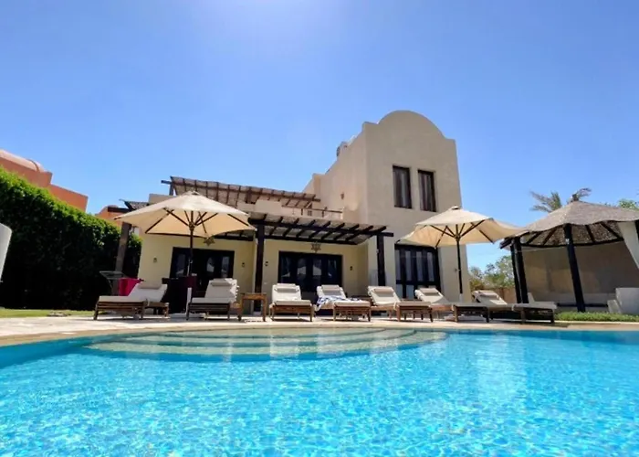 Private Heated Pool & Enclosed Garden * الغردقة